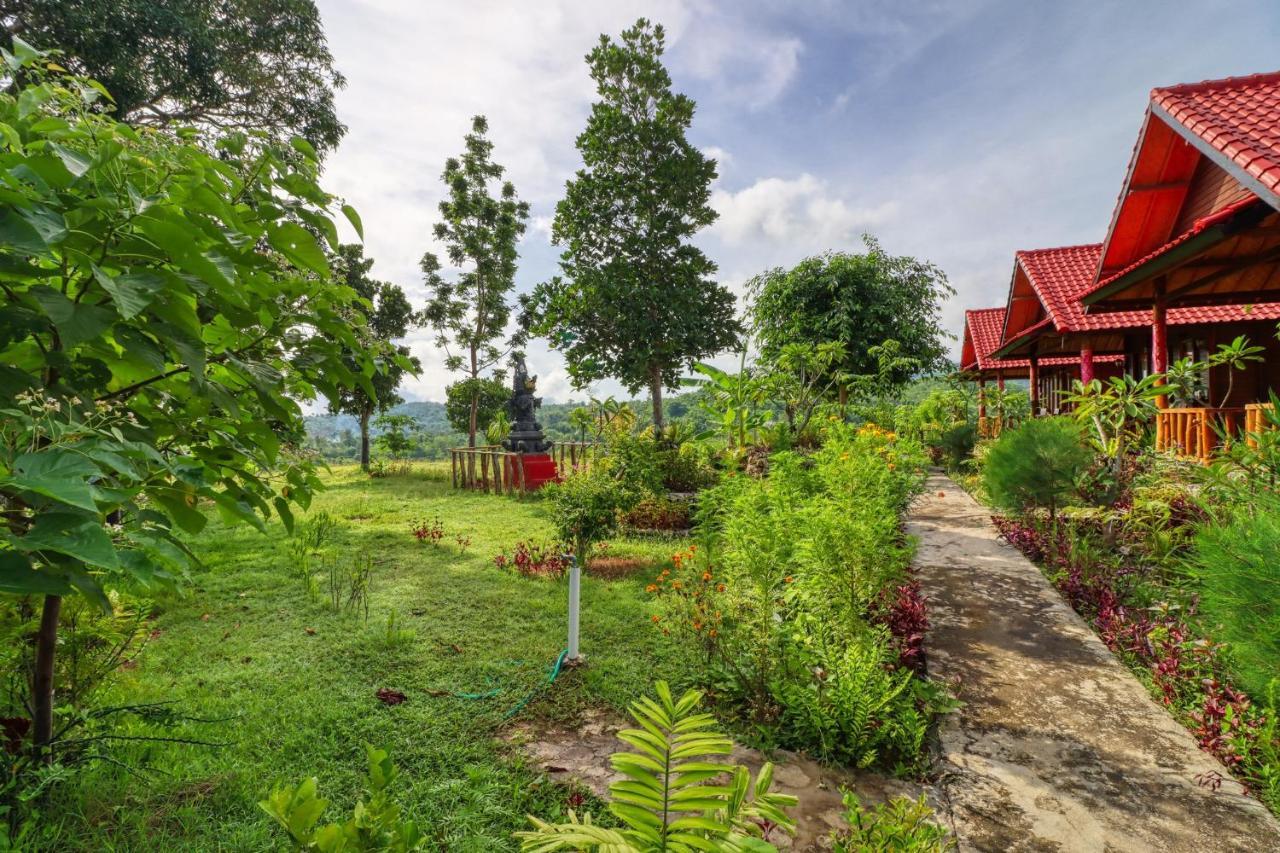 Taman liburan Ayu Hill Ped